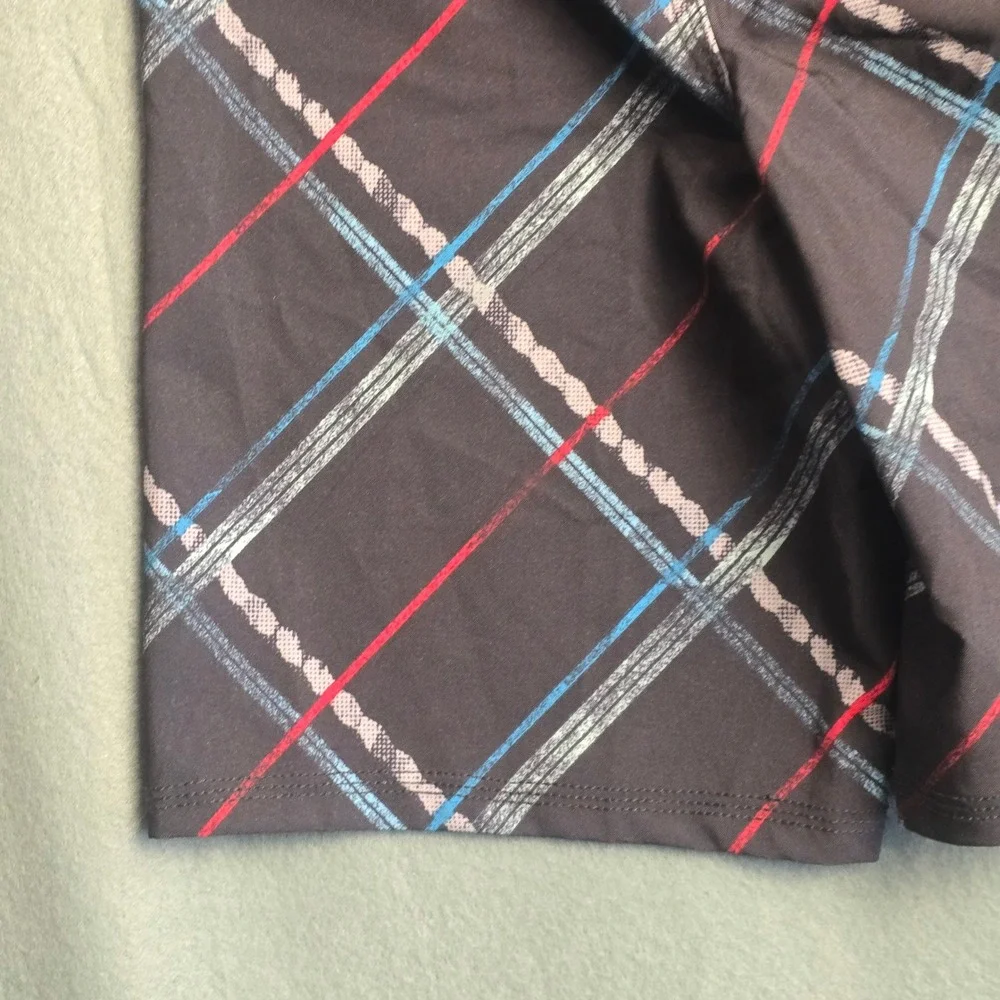 Quiksilver Boys Plaid Board Shorts Black Blue Red Swim Trunks‎ Size 6 2540565059